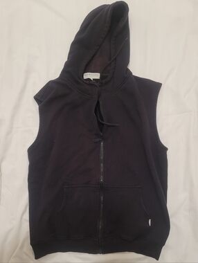 Blue Bird Black Sleeveless Zip-Up Hoodie